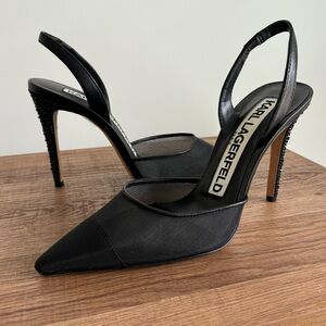 KARL LAGERFELD - Women's Caslynn Black Slingback Pump size 7